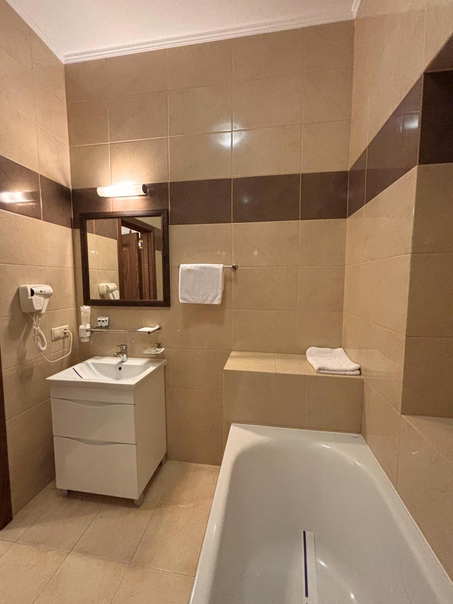 Hotel Odeska Astoria Odessa Zimmer foto